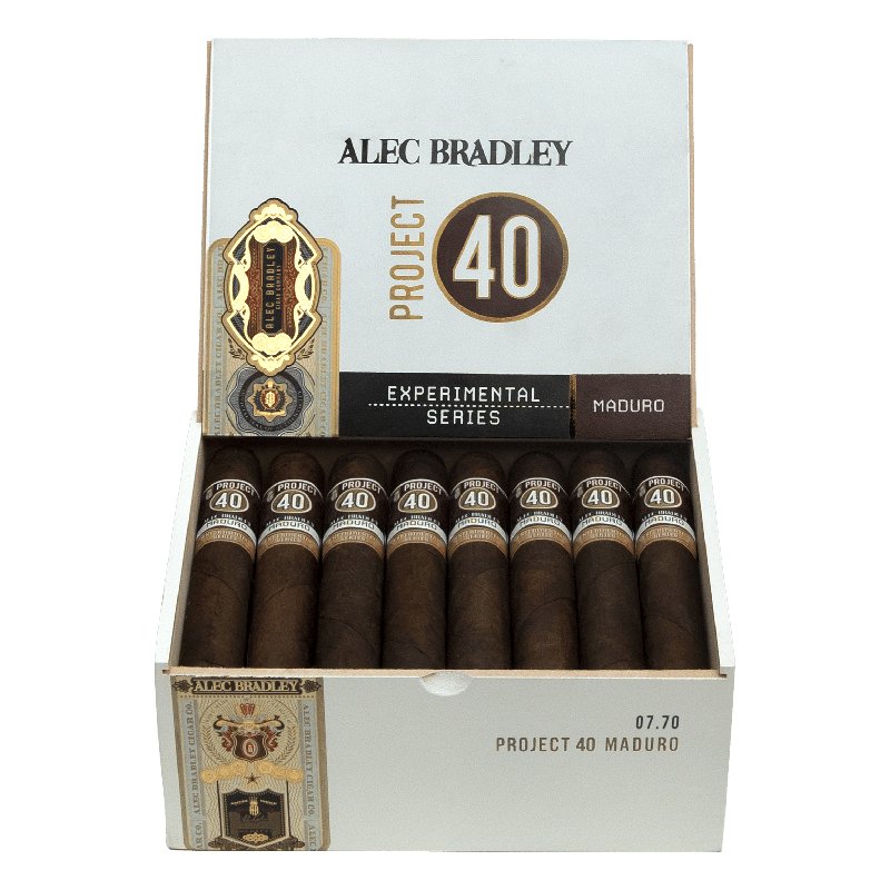 PROJECT 40 MAD CHURCHILL (70X7) BOX OF 24