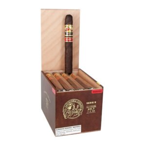 LA GLORIA CUBANA SERIE R NO. 7 MADURO BOX OF 24